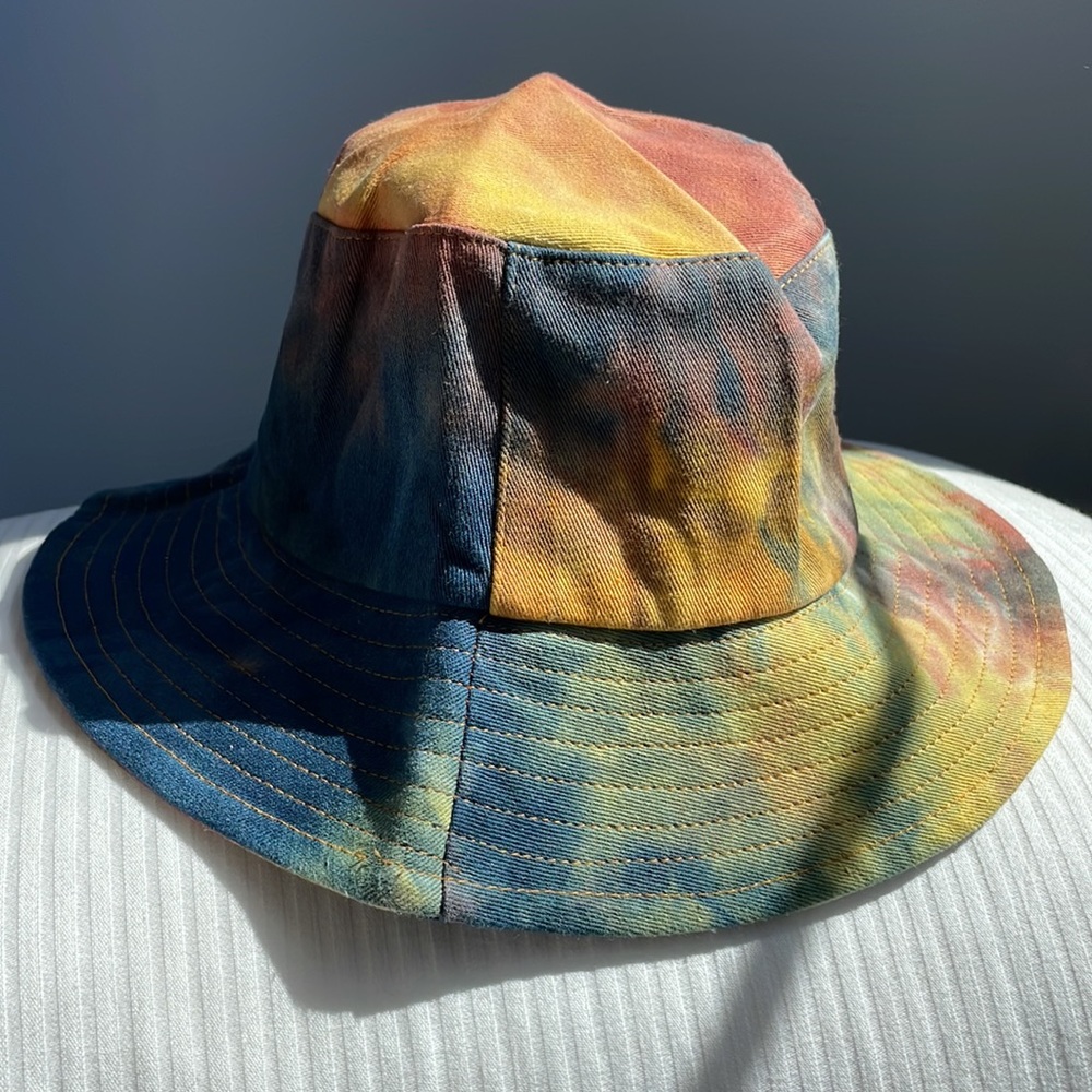 Tie dye bucket hat Colorful NWOT